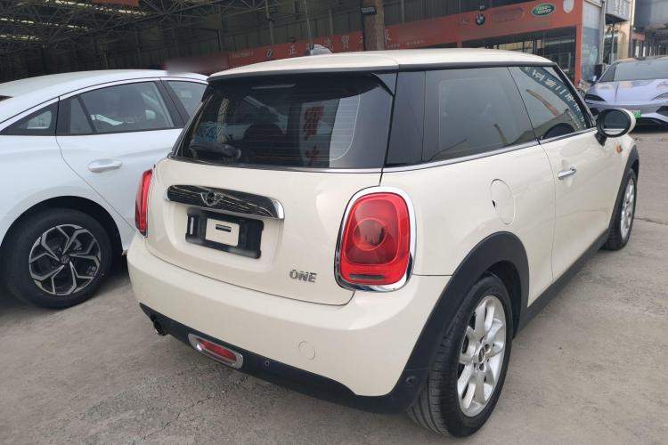 MINI 2016款 1.2T ONE 先锋派车身外观6003