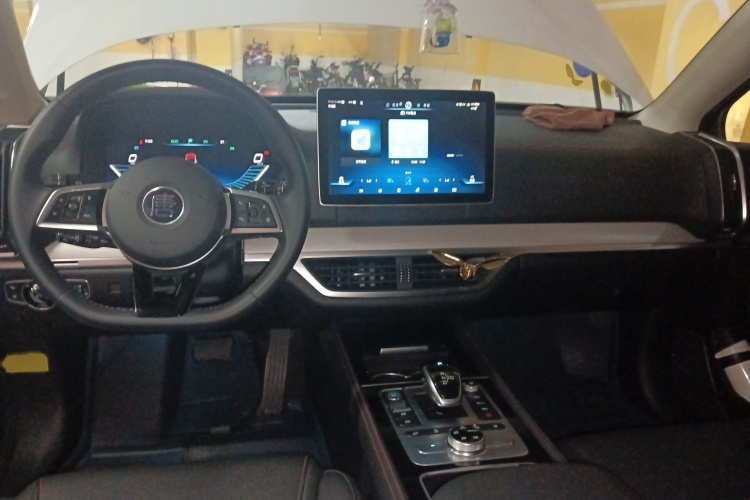 比亚迪 唐新能源 2018款 DM 2.0T 全时四驱智联创享型 7座 国V中控内饰7002