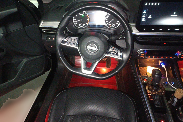 日产 天籁 2022款 2.0T XL 进享版中控内饰13