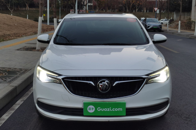 别克 英朗 2018款 18T 自动精英型车身外观2