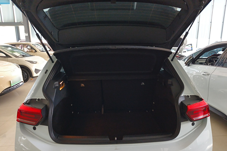 大众ID.3 2023款 升级款 纯净智享版机舱底盘23