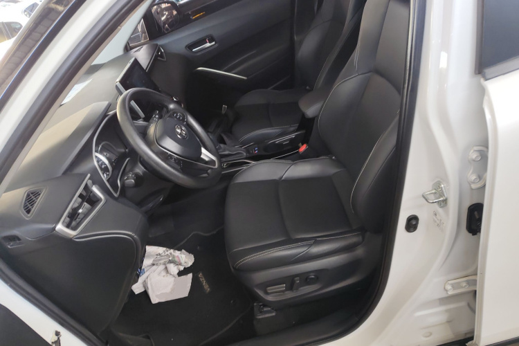 丰田 锋兰达 2022款 2.0L CVT豪华PLUS版局部细节19