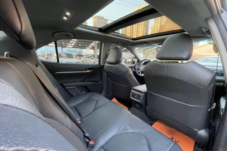 丰田 凯美瑞 2021款 2.5G 豪华版中控内饰7005