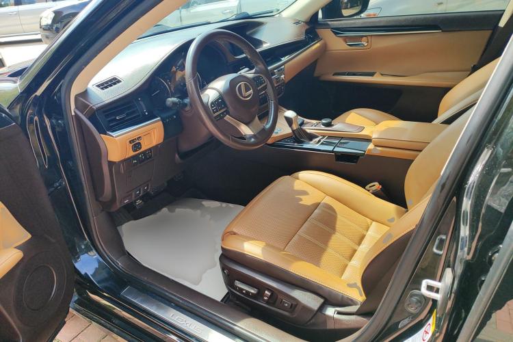 雷克萨斯ES 2016款 200 Midnight特别限量版中控内饰20