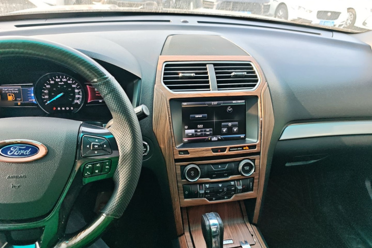 福特 探险者(进口) 2017款 2.3T 风尚版中控内饰12