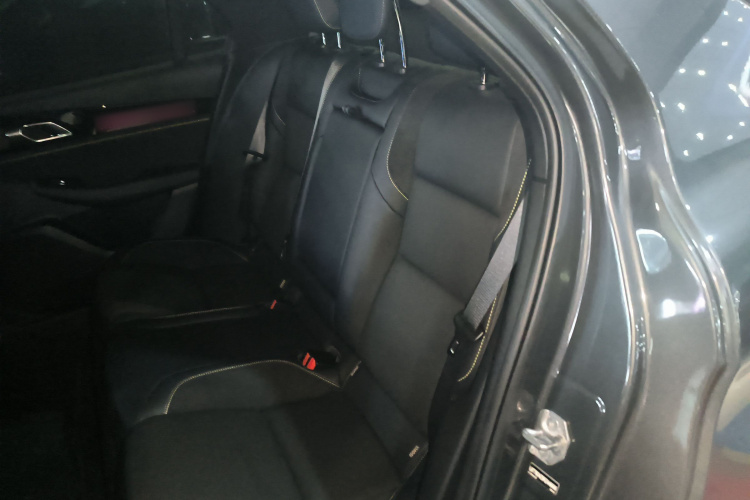 领克03 2023款 1.5TD DCT劲Pro中控内饰7004