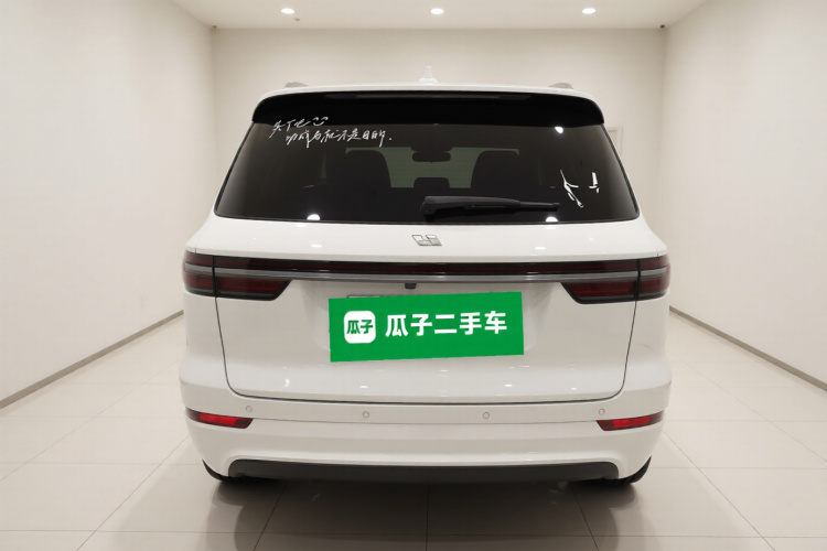 理想汽车 理想ONE 2020款 增程6座版车身外观6