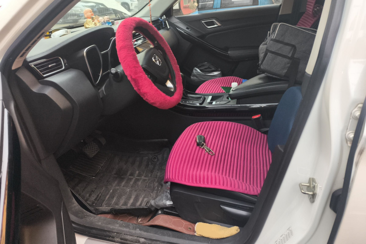 江铃 驭胜S330 2016款 1.5L GTDi 自动两驱舒适版中控内饰19