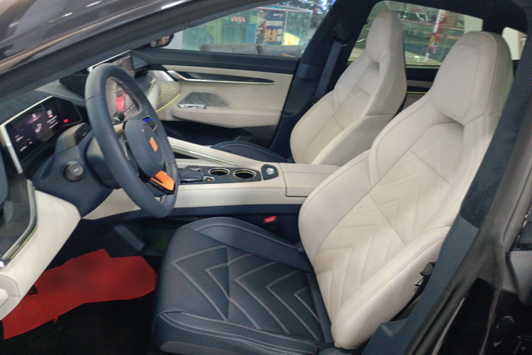 极氪001 2022款 超长续航双电机 YOU版中控内饰19