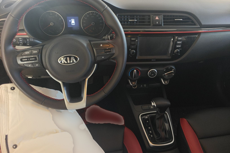 起亚 KX CROSS 2018款 1.6L 自动灵动天窗版中控内饰12