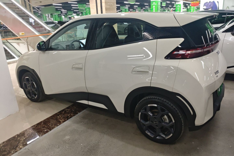 比亚迪 海鸥 2025款 405km 飞翔版车身外观4