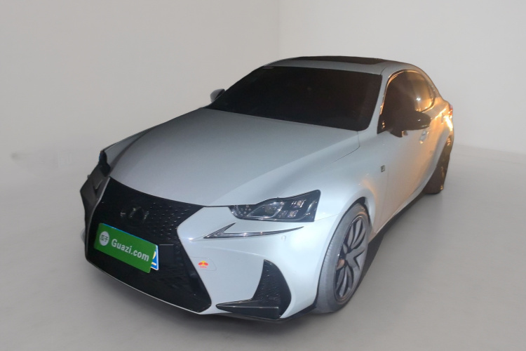 雷克萨斯IS 2017款 300 F SPORT版车身外观1