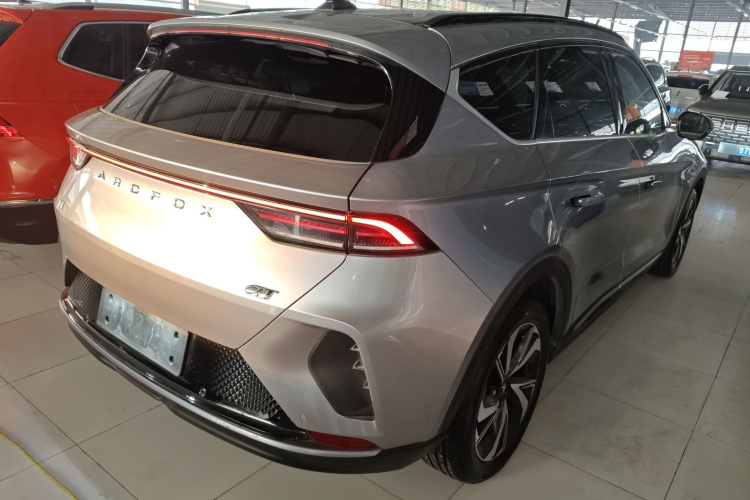 ARCFOX极狐 极狐 阿尔法T(ARCFOX αT) 2023款 480E 森林版 160kW车身外观7