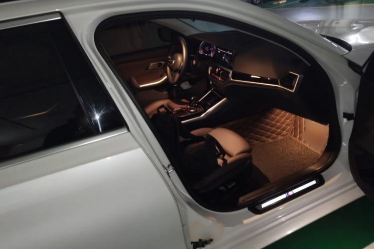 宝马3系 2021款 320Li M运动套装局部细节9005
