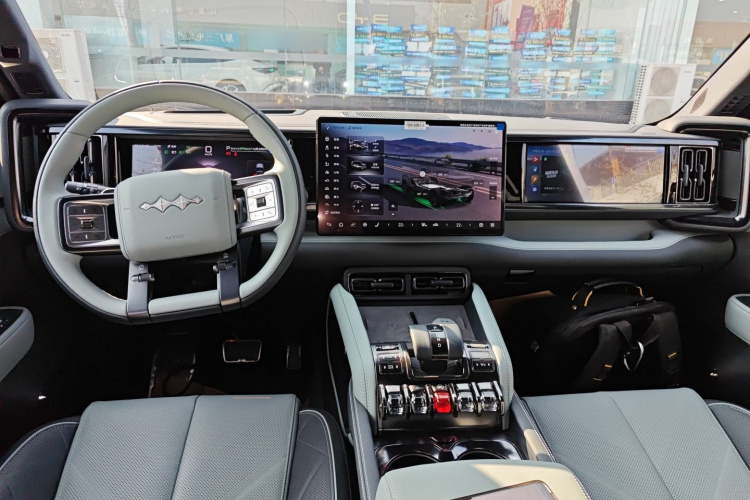 方程豹 豹5 2025款 天神智驾Ultra版中控内饰12