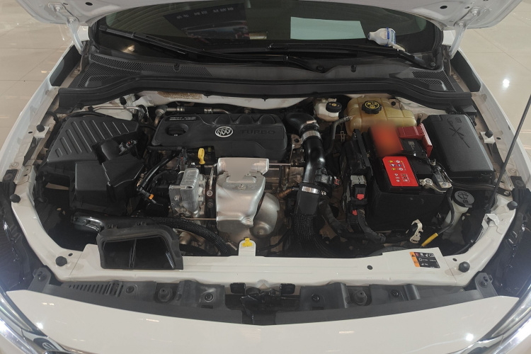 别克 英朗 2021款 1.3T 自动轻混动精英型机舱底盘24