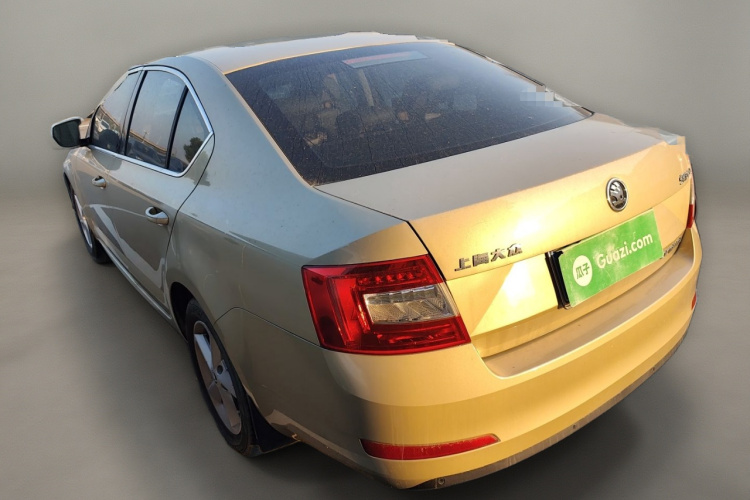 斯柯达 明锐 2015款 1.6L 手动逸杰版车身外观5