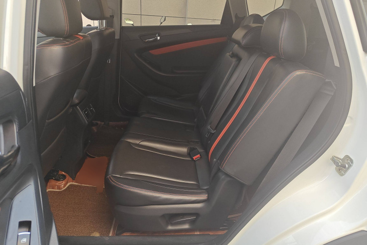 东风风光 风光580 2021款 改款 ☆星版 1.5T 自动豪华型中控内饰21