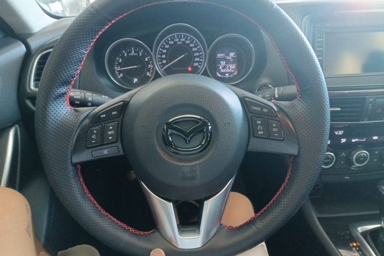 马自达 阿特兹 2014款 2.0L 蓝天豪华版中控内饰13