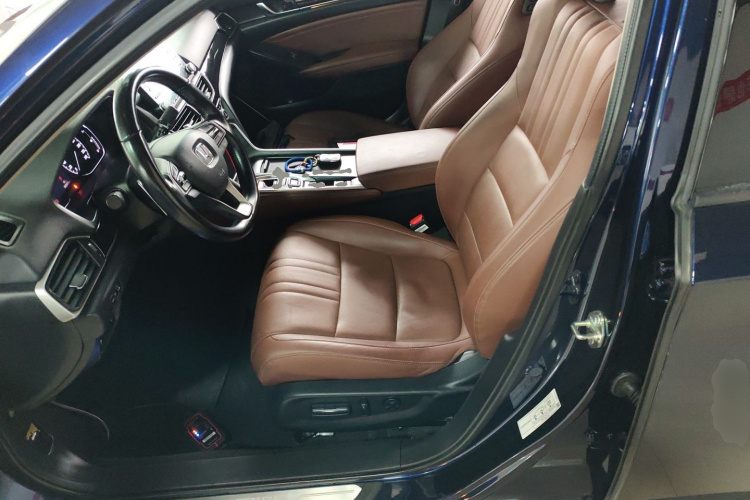 本田 英仕派 2019款 锐·混动 2.0L 净尚版 国VI中控内饰19