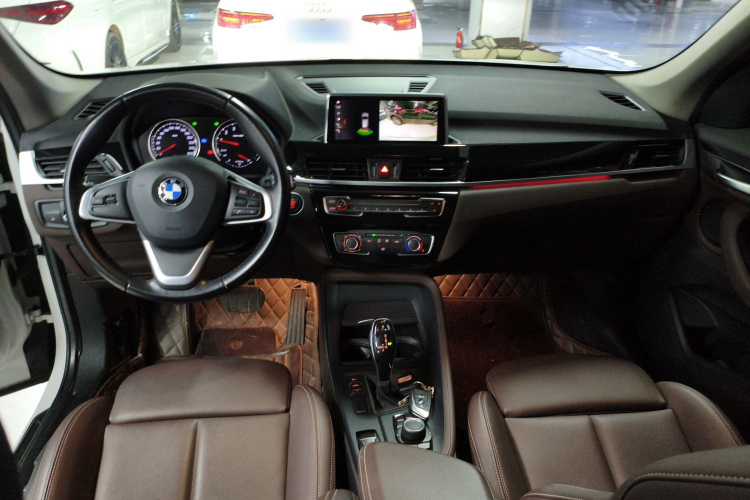 宝马X1 2020款 sDrive20Li 时尚型中控内饰7002