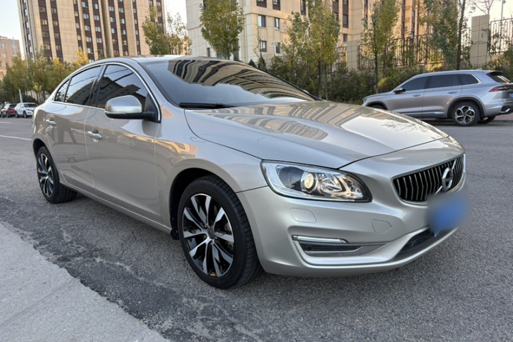 沃尔沃S60 2019款 S60L 改款 T5 智进进阶版车身外观6002