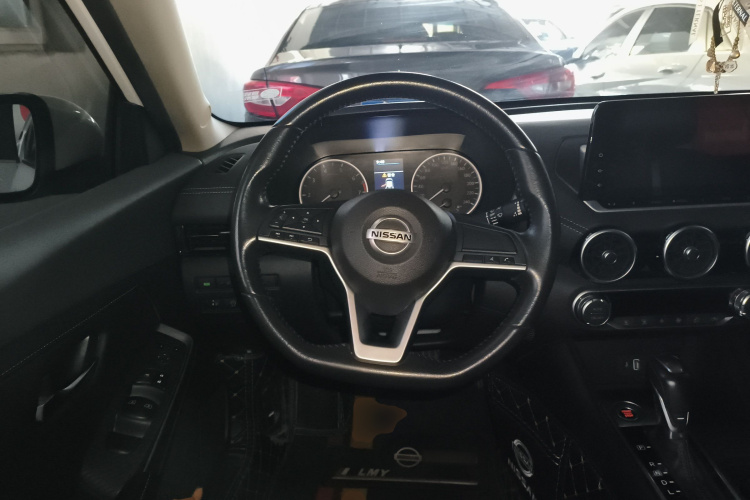 日产 轩逸 2022款 1.6L XL CVT悦享版中控内饰13