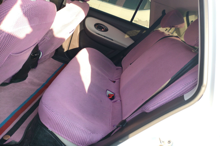 江淮钇为 钇为3 2023款 405km Lite中控内饰21