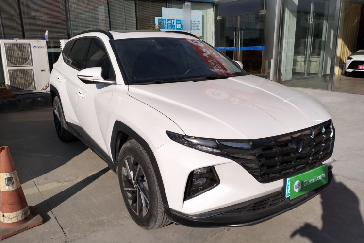 现代 2023款 途胜L 1.5T 自动两驱GLX精英版车身外观3