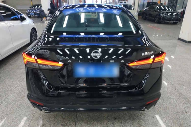 日产 天籁 2024款 2.0L XE 真心版车身外观6
