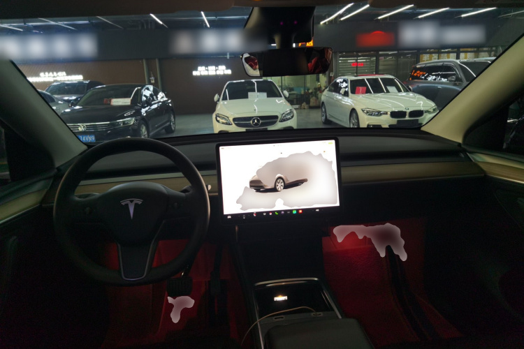 特斯拉 Model Y 2022款 改款 后轮驱动版中控内饰12