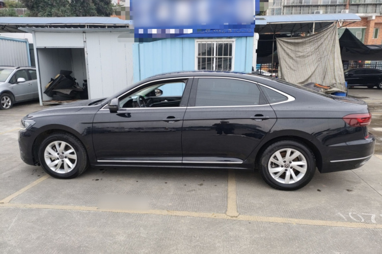 大众 帕萨特 2022款 280TSI 商务版车身外观4
