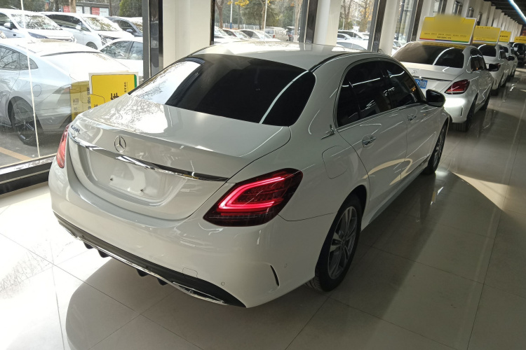 奔驰C级 2020款 改款 C 200 L 时尚型运动版车身外观7