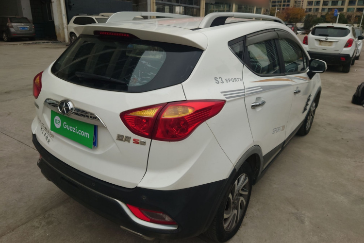 江汽集团 瑞风S3 2016款 1.5L 手动豪华智能型车身外观7