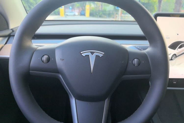 特斯拉 Model Y 2022款 改款 后轮驱动版局部细节13