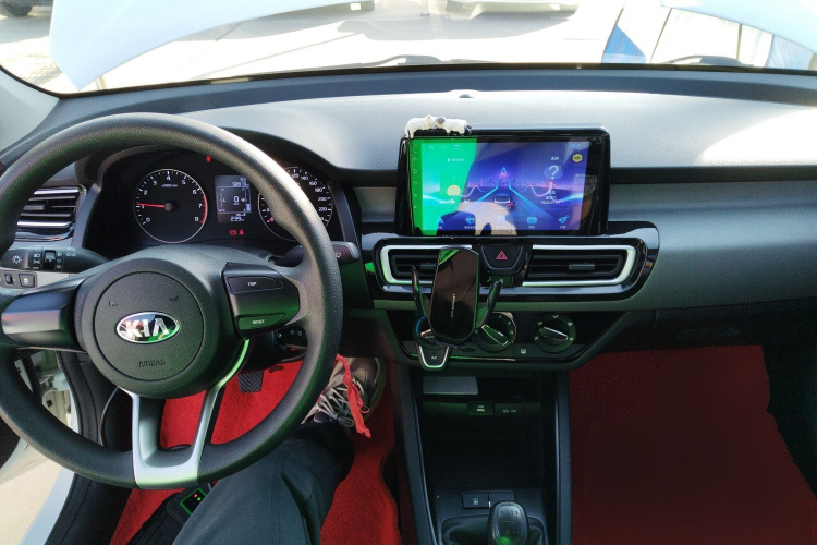 起亚 福瑞迪 2019款 1.6L 手动舒适版 国VI中控内饰12