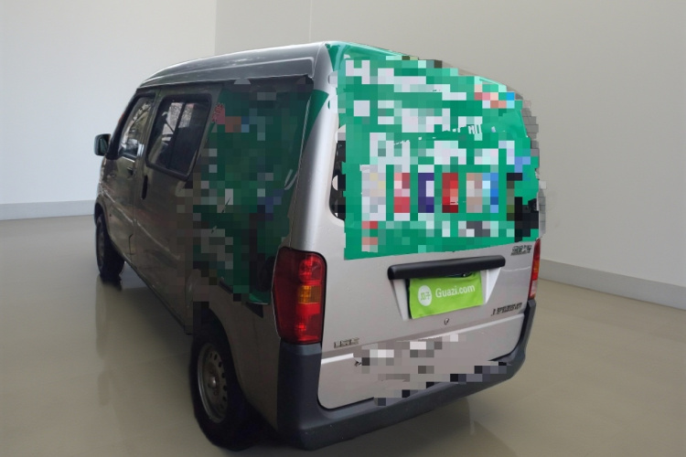 五菱汽车 五菱之光 2023款 1.5L 实用型 5/7座车身外观5