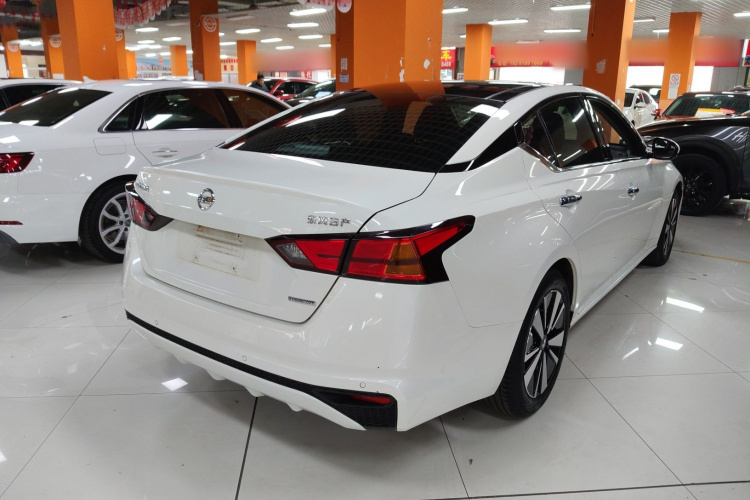 日产 天籁 2021款 2.0L XL 舒适版车身外观6005