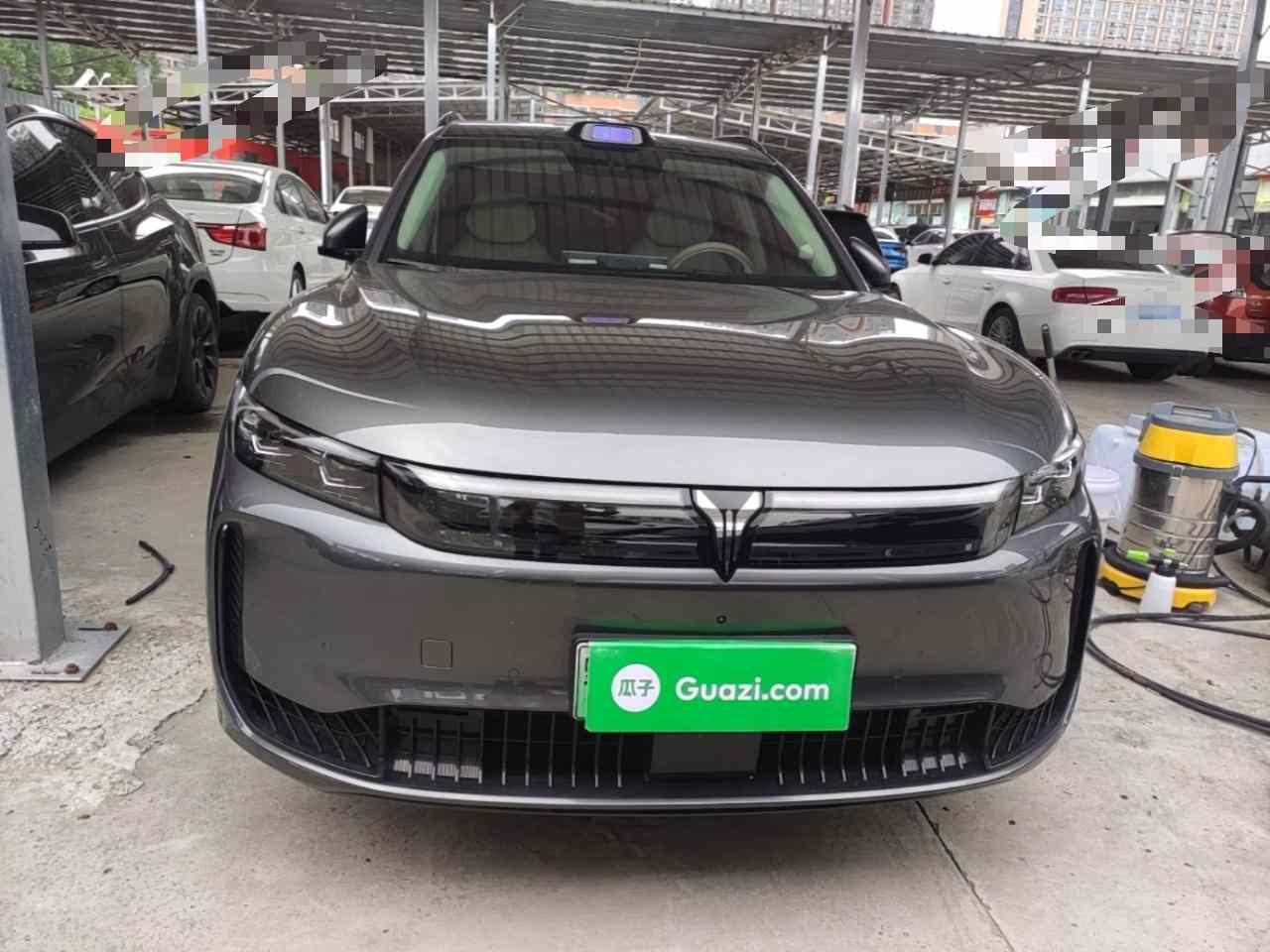 岚图汽车 岚图FREE 2025款 FREE+ 后驱乾崑版(1)