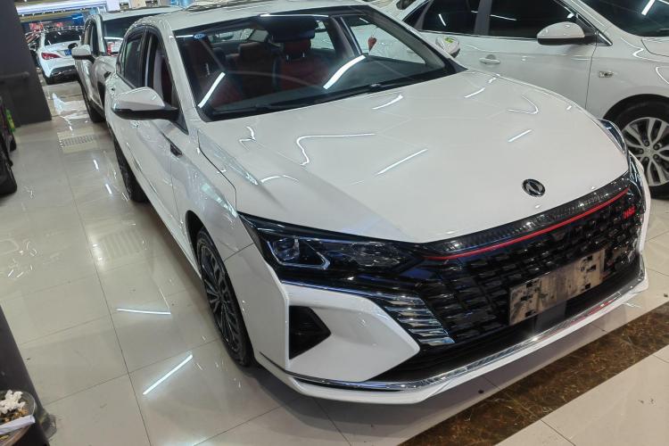 东风风神 奕炫MAX 2021款 1.5T 超炫潮爸版车身外观6002