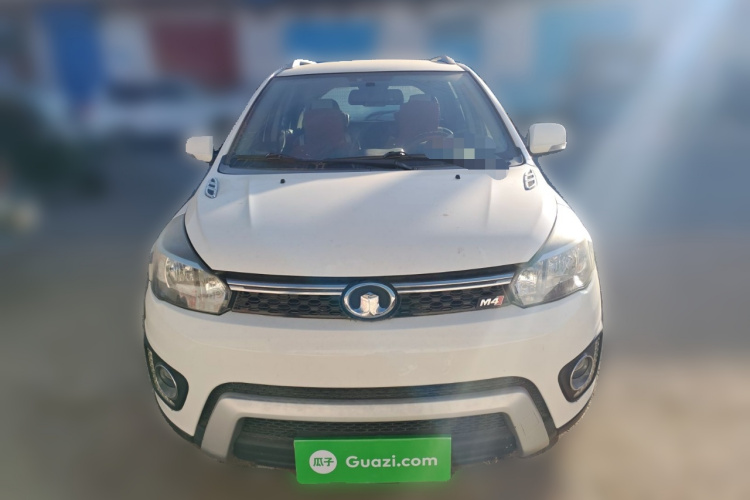 长城M4 2014款 1.5L 手动舒适型车身外观2