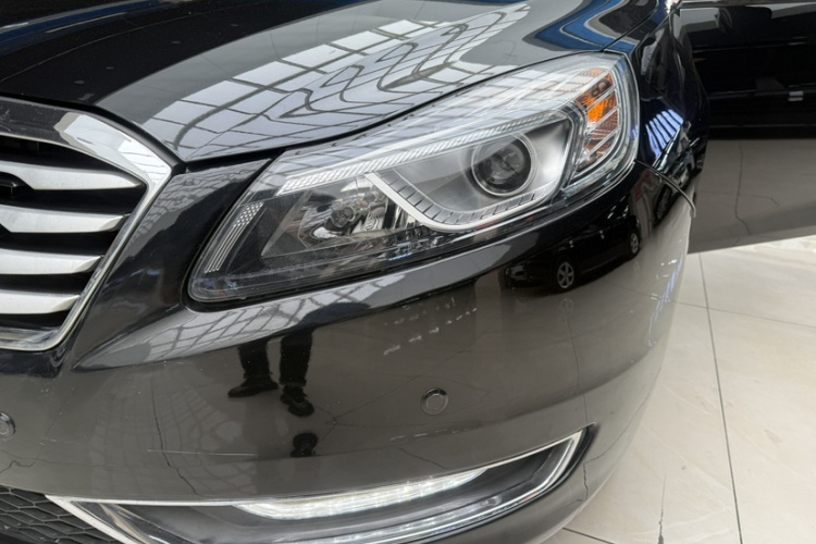 奔腾B70 2014款 2.0L 自动豪华型局部细节36