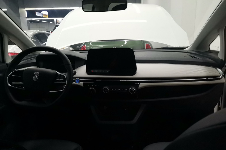 奔腾NAT 2022款 悦享出行 换电版 100kW 401km中控内饰12