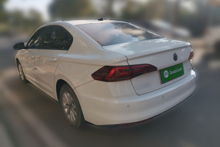 大众 宝来 2021款 1.5L 手动时尚智联版车身外观5