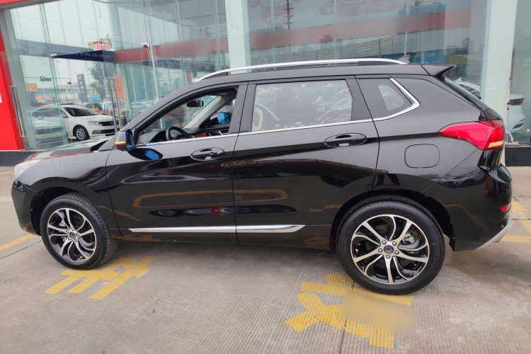 哈弗H6 Coupe 2018款 红标 1.5T 自动两驱超豪型车身外观4