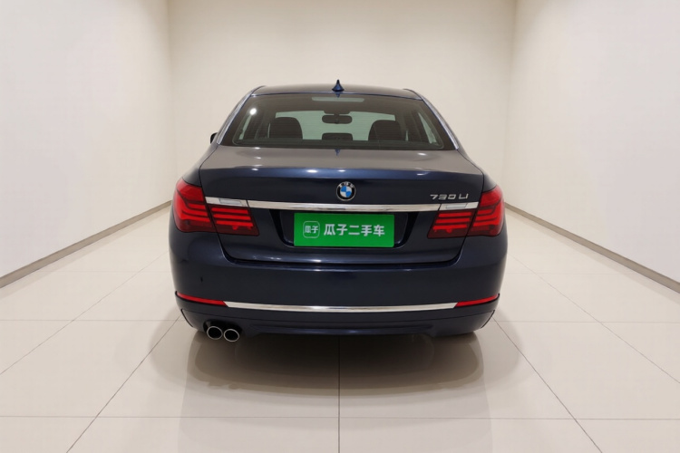 宝马7系 2013款 730Li 领先型车身外观6