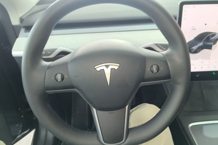特斯拉 Model Y 2024款 后轮驱动版中控内饰13