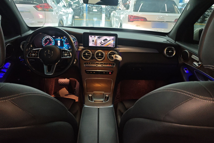 奔驰GLC 2020款 GLC 260 L 4MATIC 豪华型中控内饰7002