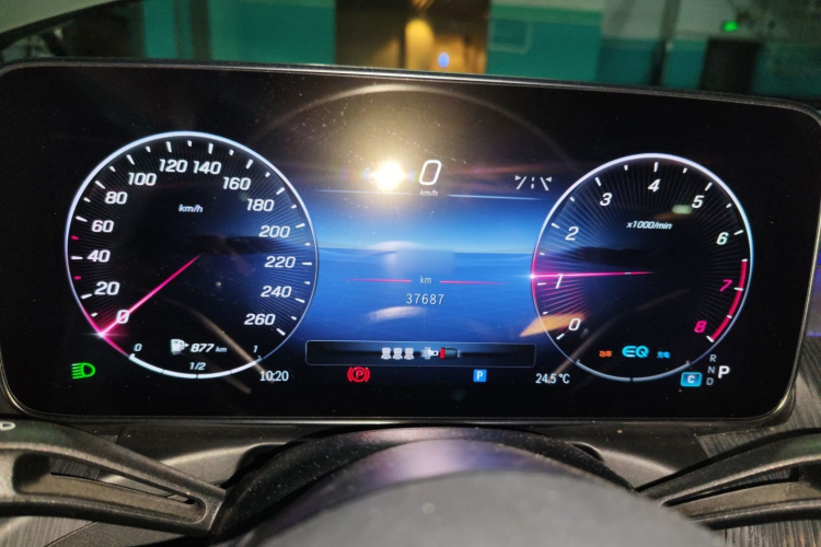 奔驰C级 2022款 C 200 L 运动版局部细节14