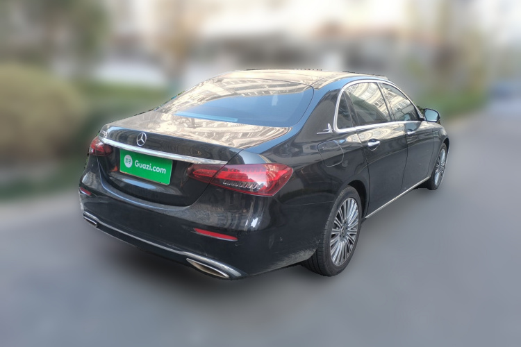 奔驰E级 2021款 E 300 L 时尚型车身外观7